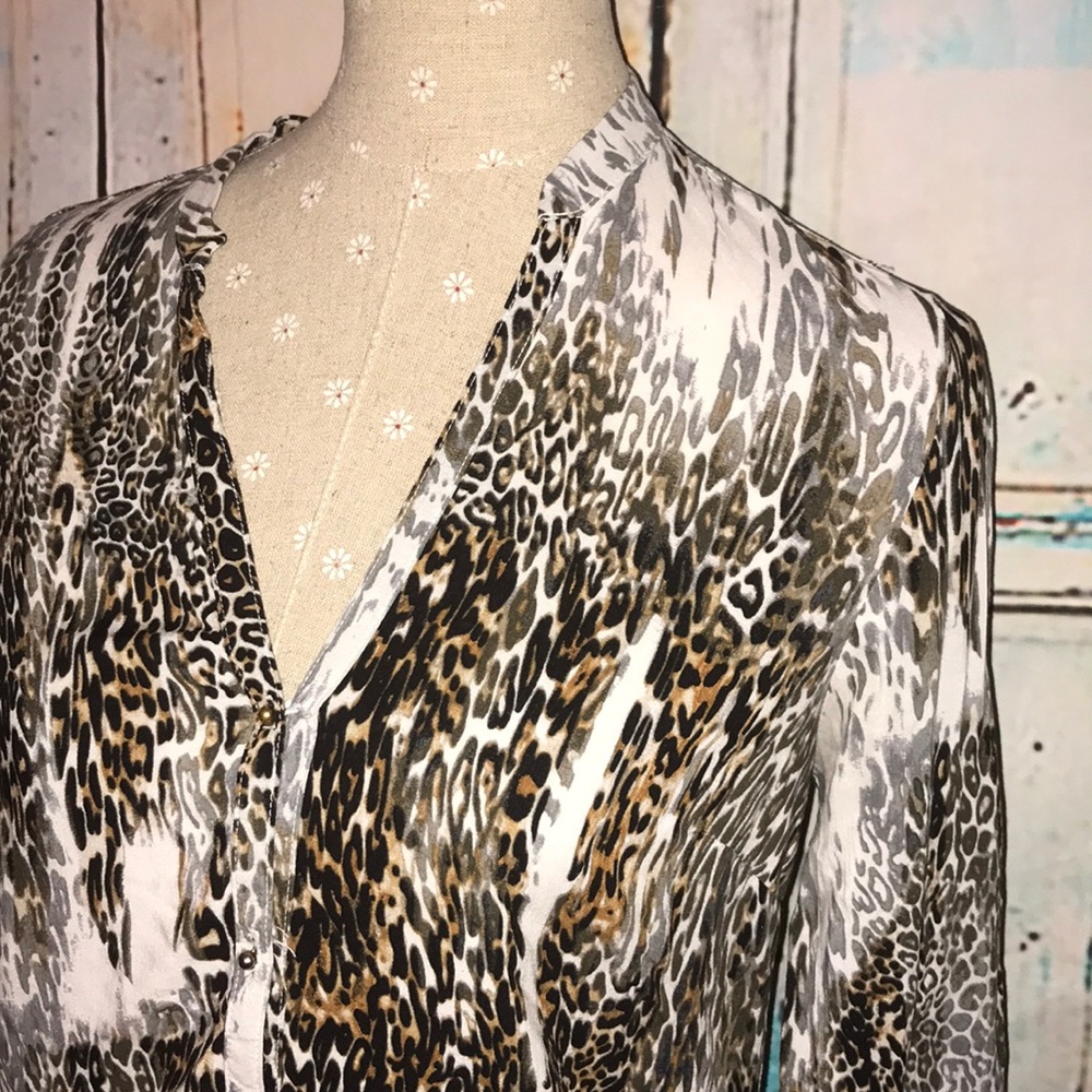 PHILOSOPHY~Animal Print Viscose Popover Blouse~M